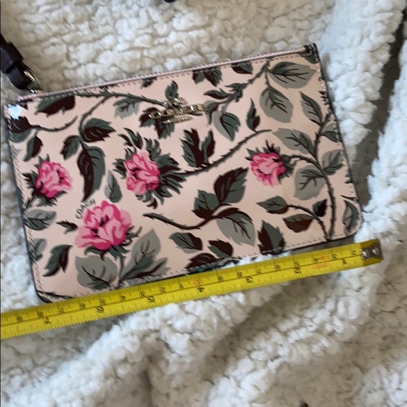 Coach Wristlet - Picture 2 of 7